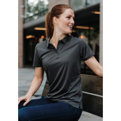 Tehnoloogiline H2X-Dry polo naistele